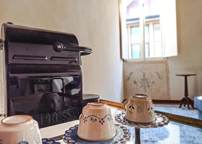 Renaissance Apartment *